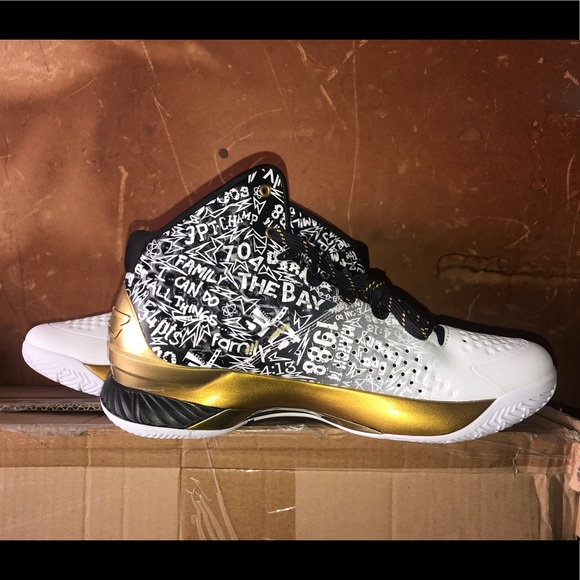 Under Armour Men Steph Curry 1 B2B Basketball Shoe - Picture 2 of 7